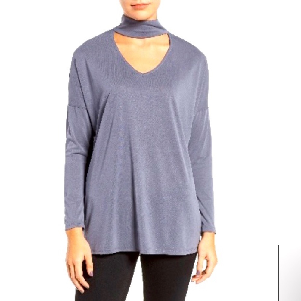 Nordstrom brand Trouvé Keyhole V-Neck Top in Grey Pavement Size M